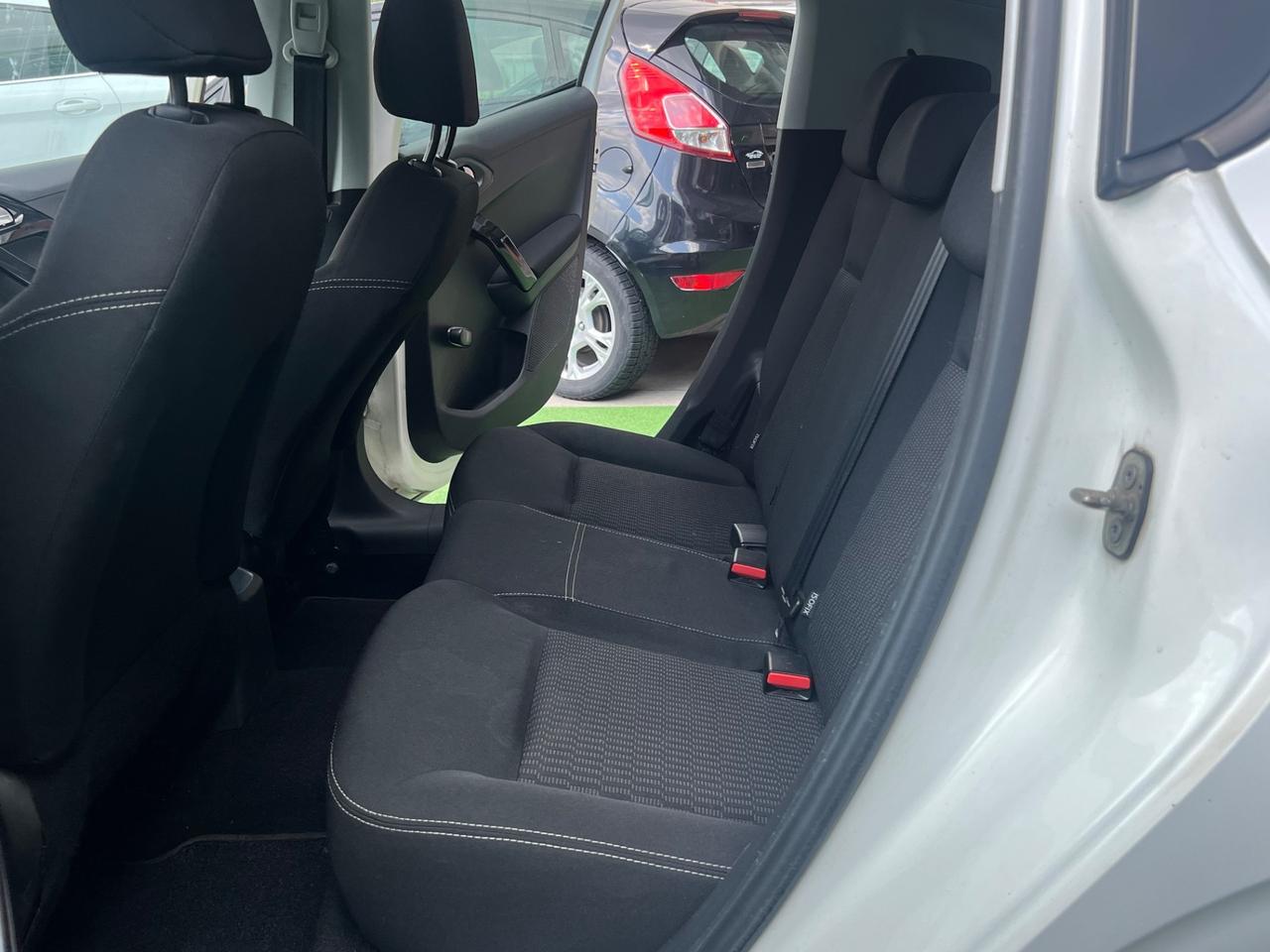 Peugeot 208 1.4 HDi 68 CV 5 porte Allure