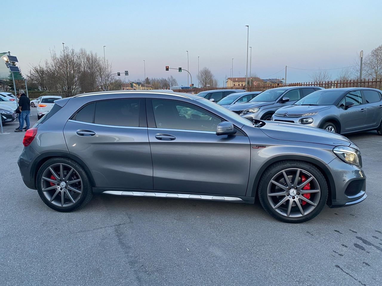 Mercedes GLA 45 AMG Performance 4Matic 2.0 380CV