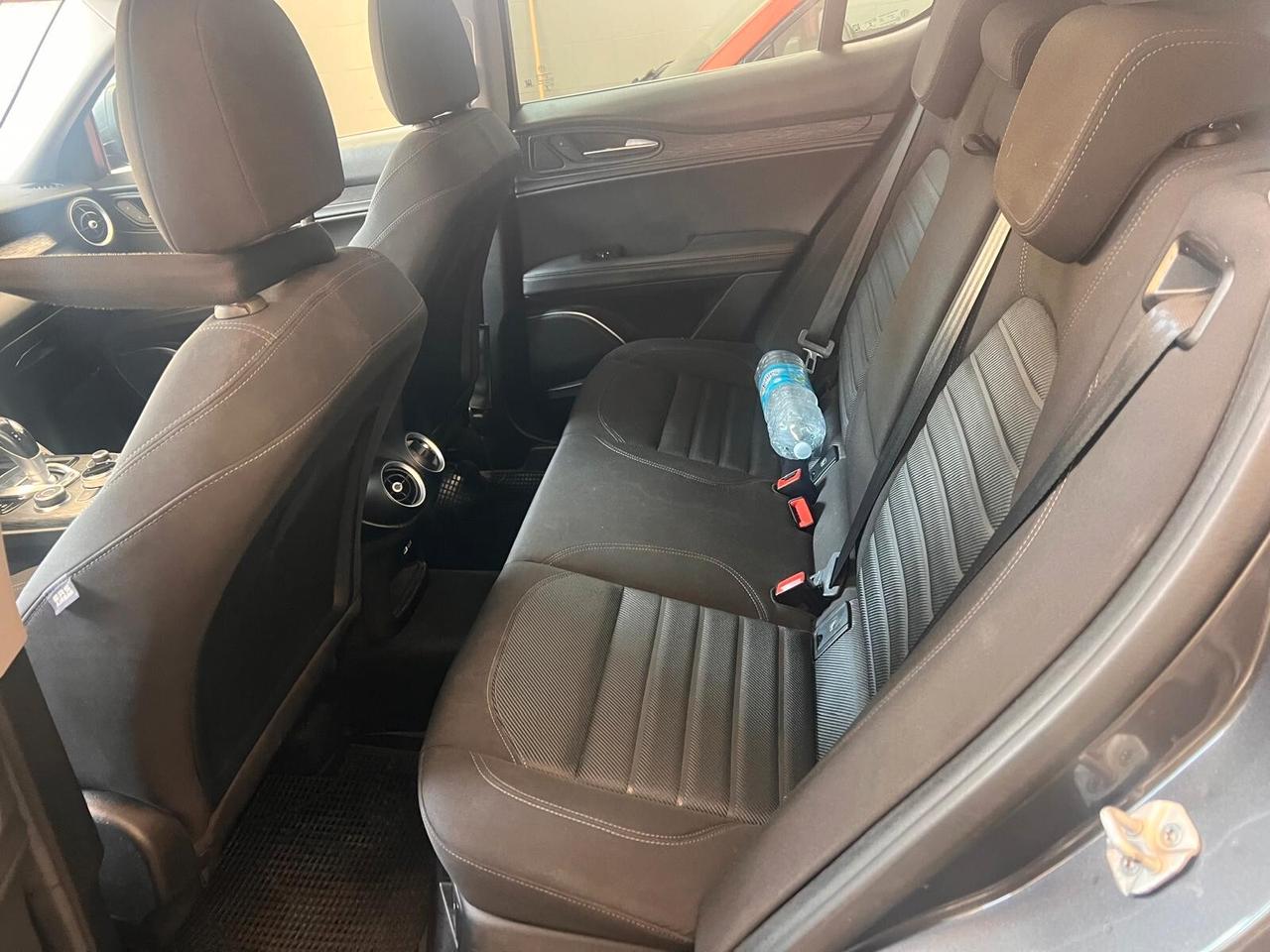 Alfa Romeo Stelvio 2.2 Turbodiesel 190 CV AT8 RWD Business
