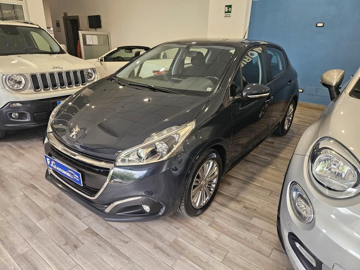 Peugeot 208 PureTech 82 5 porte Allure