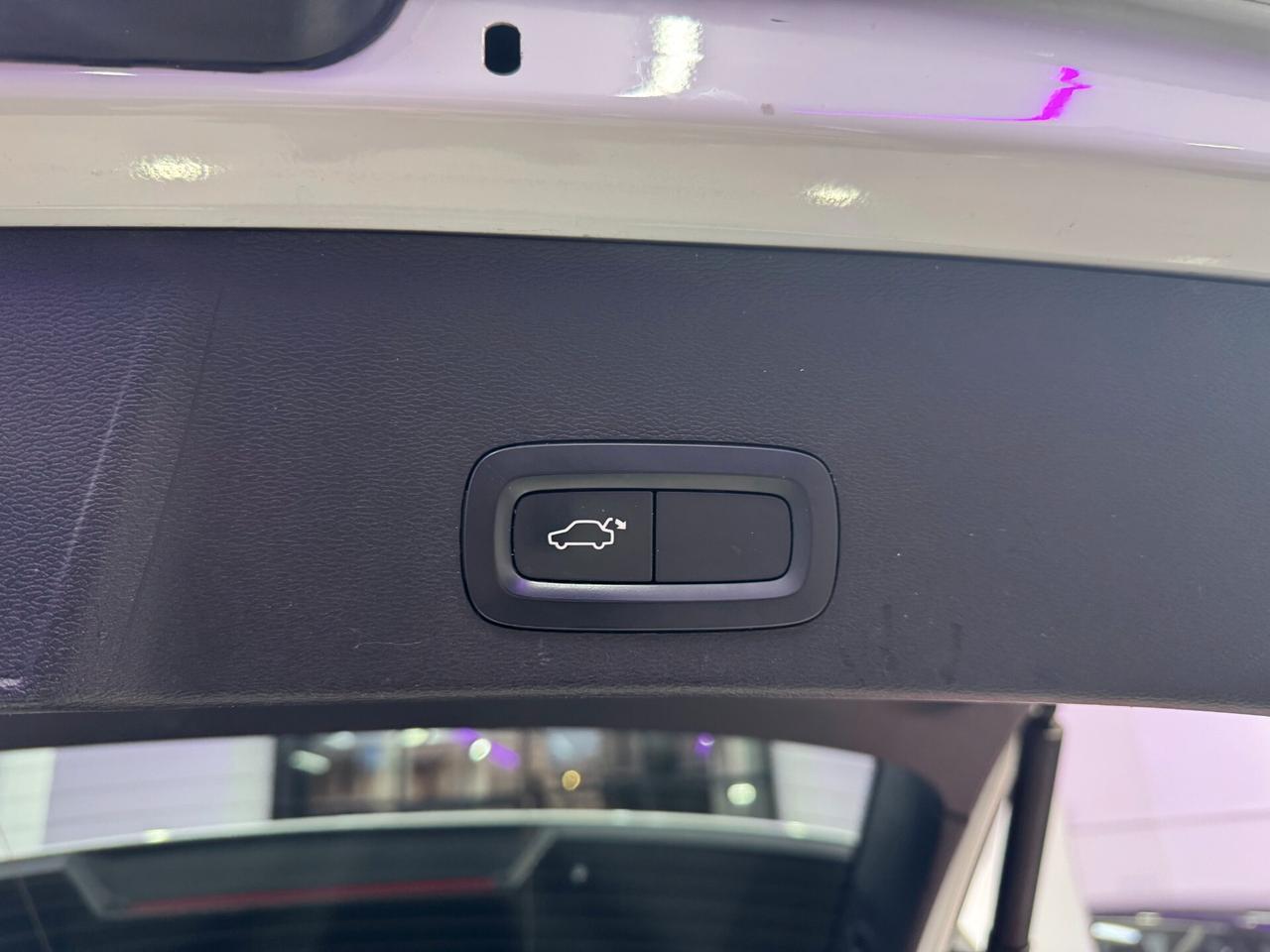 Volvo XC40 D4 AWD Geartronic R-design