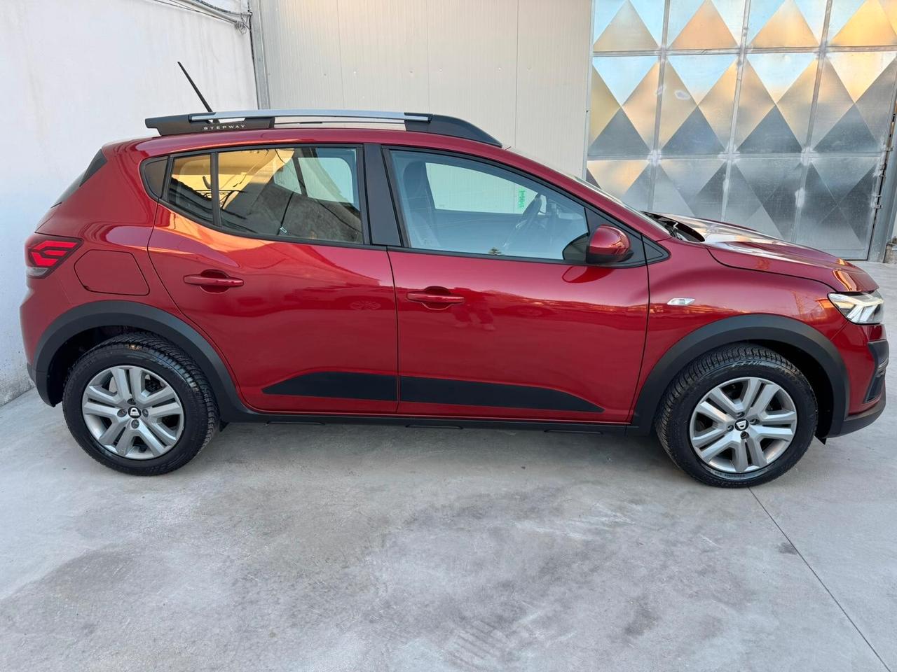 DACIA SANDERO STEPWAY 1.0 TCe 90cv 2022!!! COMFORT!!!