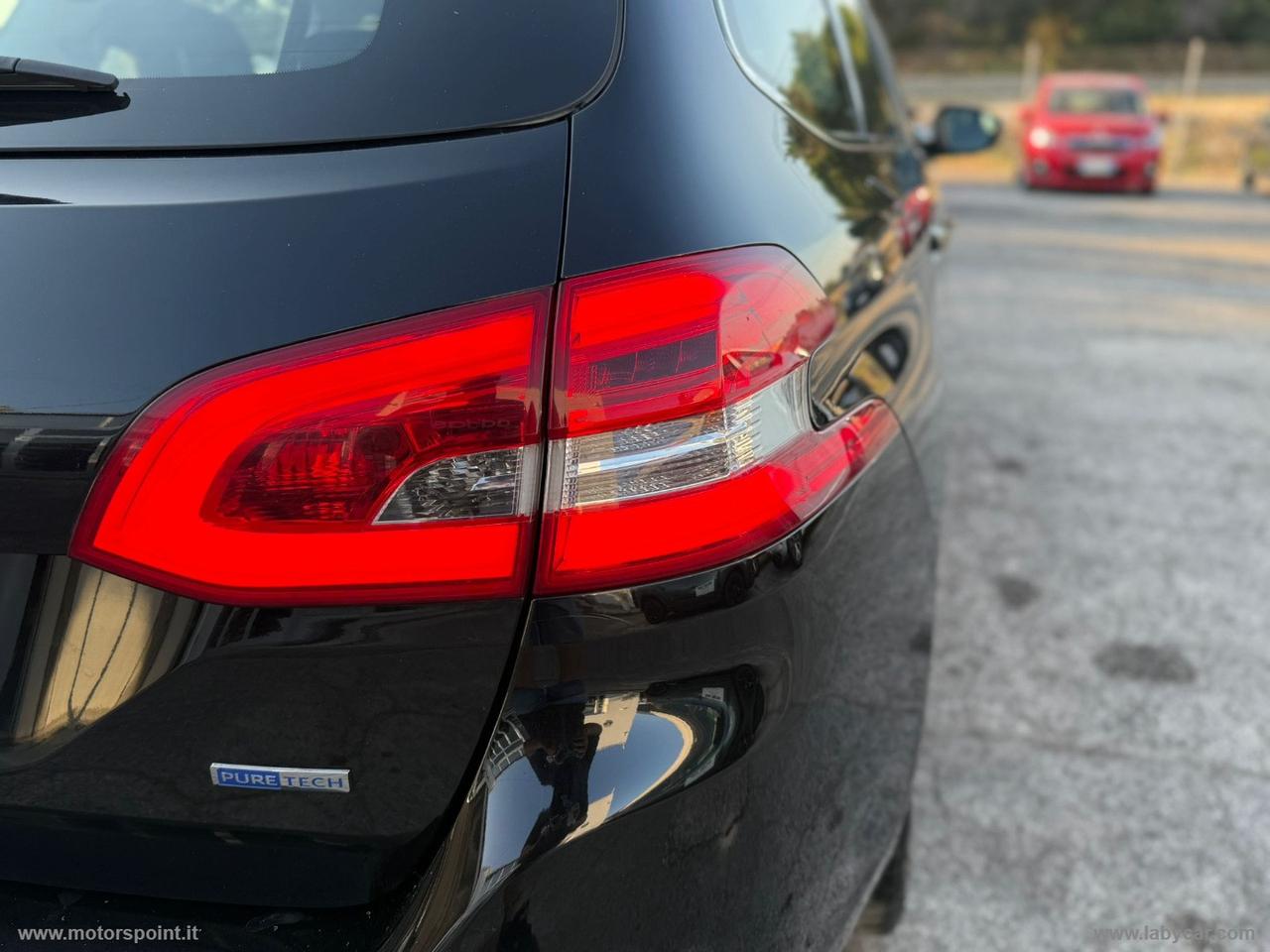 PEUGEOT 308 PureTech Turbo 130 S&S SW Allure