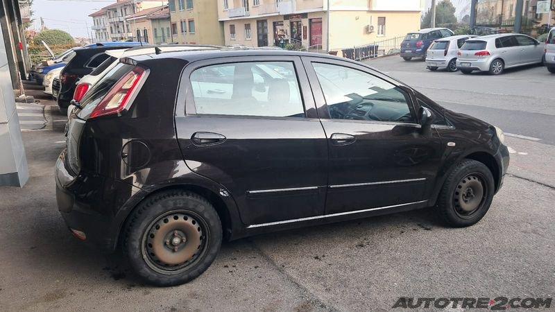 FIAT Grande Punto Grande Punto 5p 1.4 Dynamic 77cv