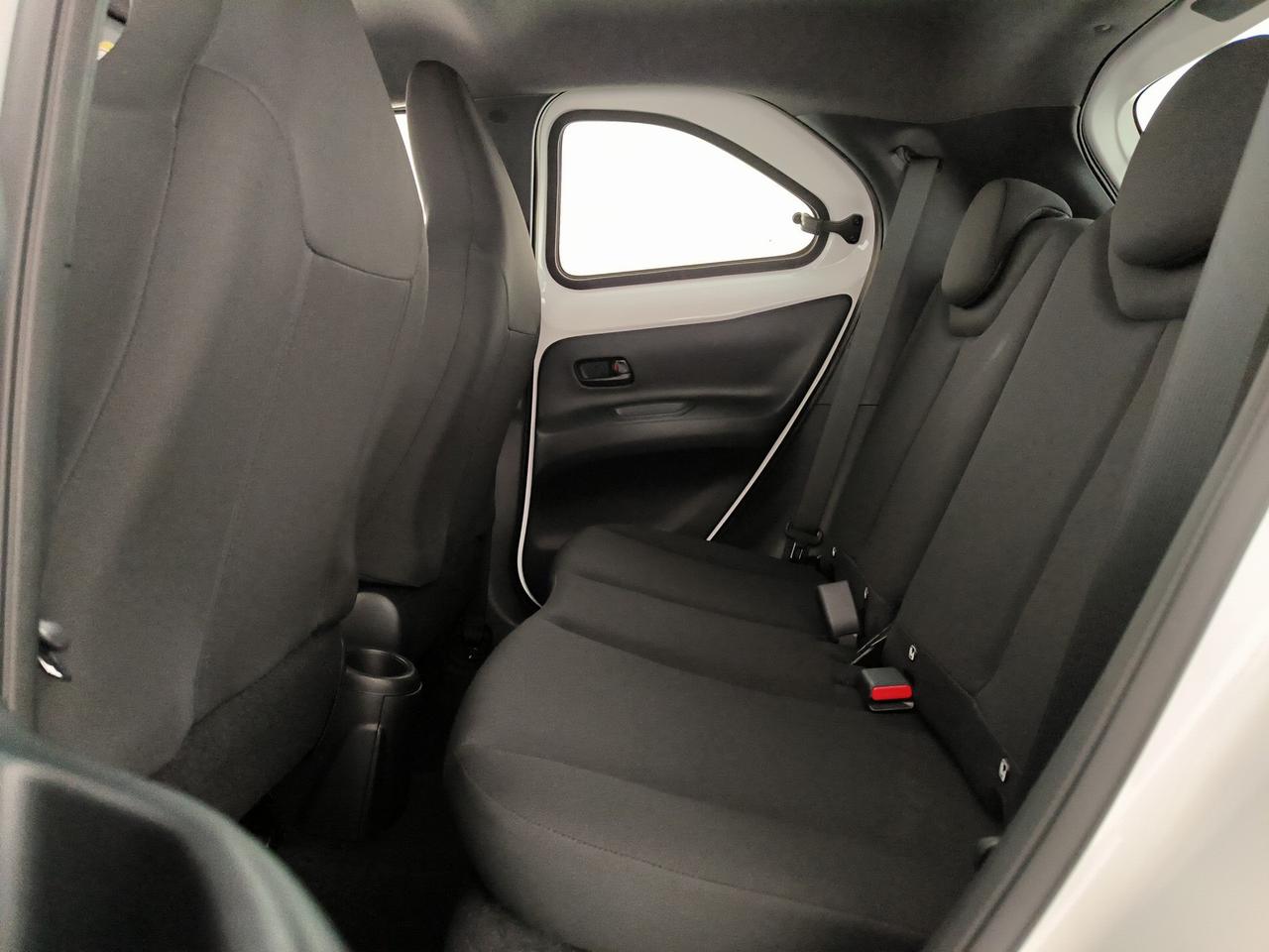 Toyota Aygo x 1.0 active 72cv