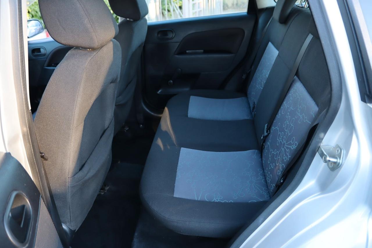 Ford Fiesta 1.4 TDCi 5p. Ghia