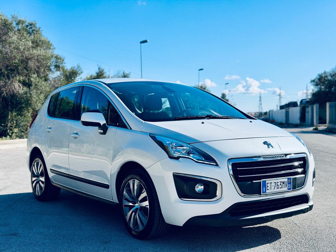 Peugeot 3008 1.6 HDi 115CV Business