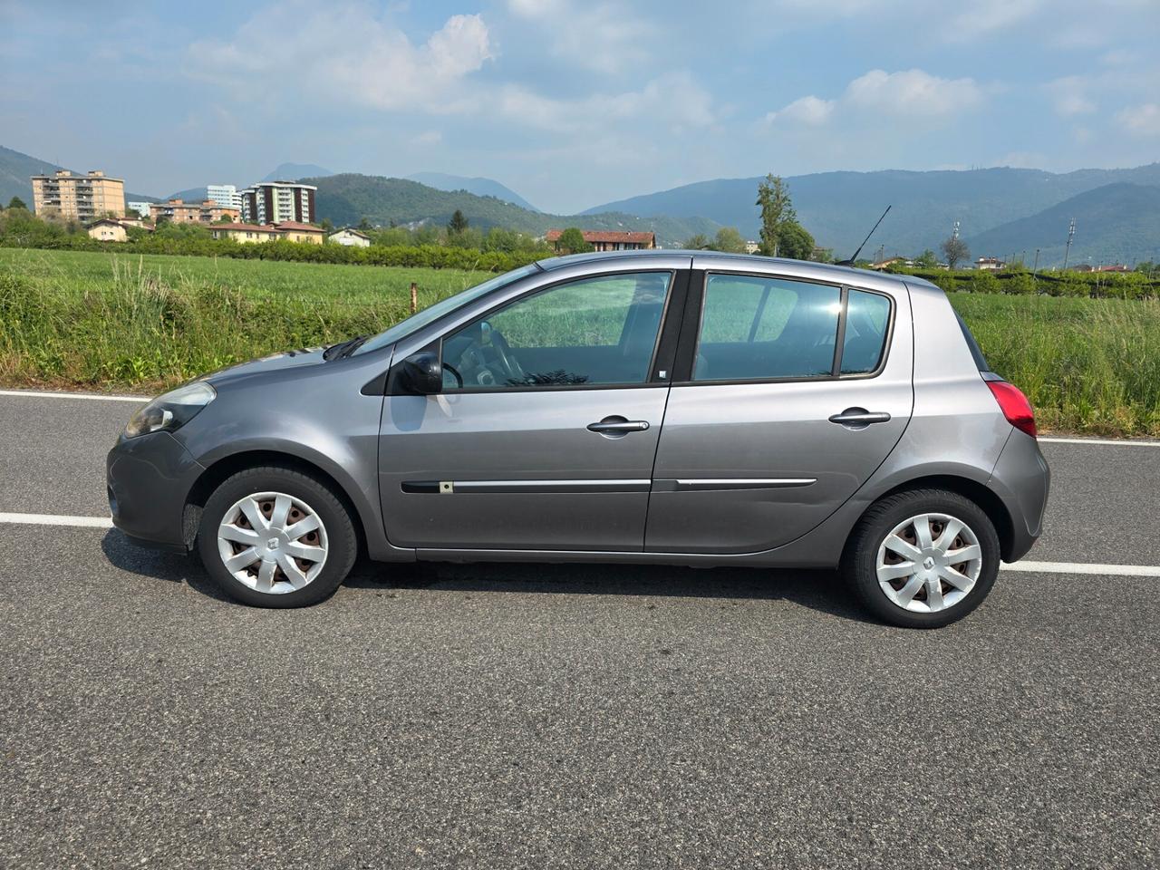 RENAULT CLIO 1.2 16V 20th ANNIVERSARIO "OK NEOPATENTATI"