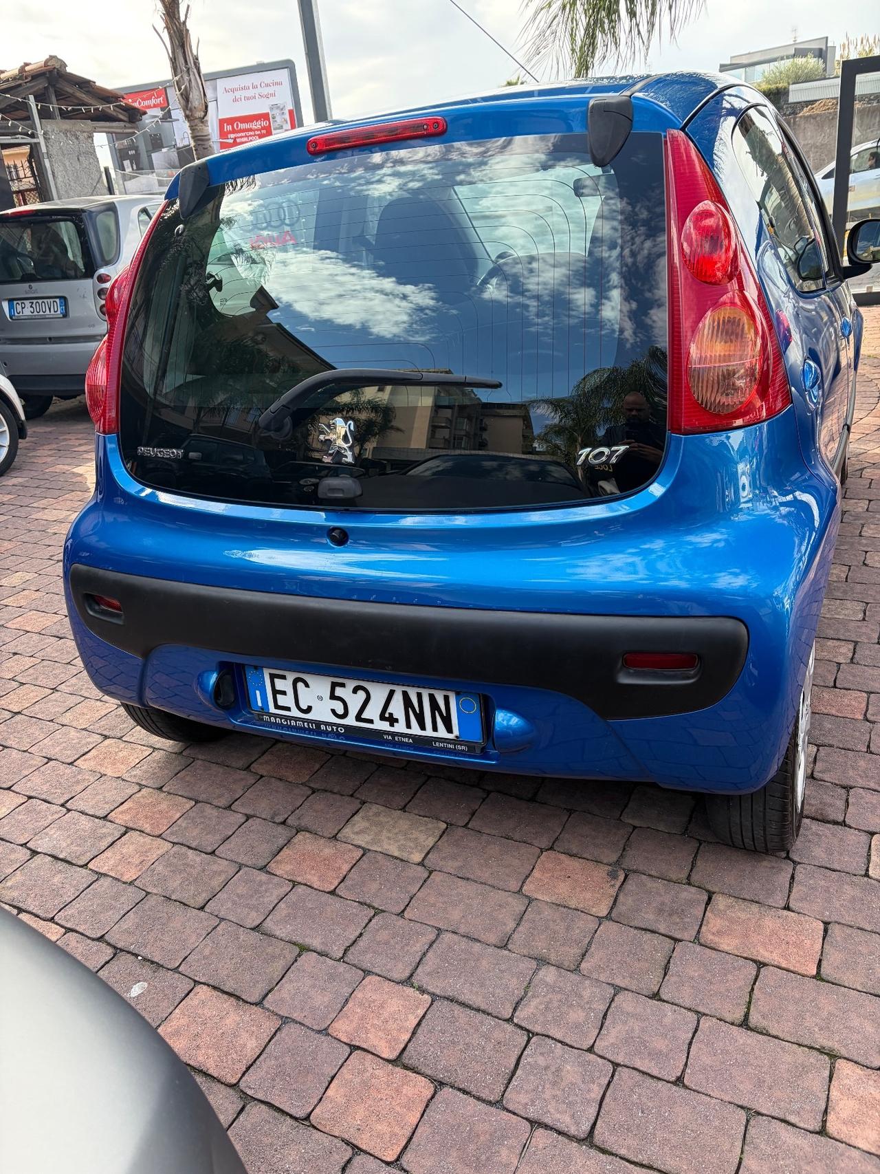 Peugeot 107 1.0 68CV 5p. Plaisir 2Tronic