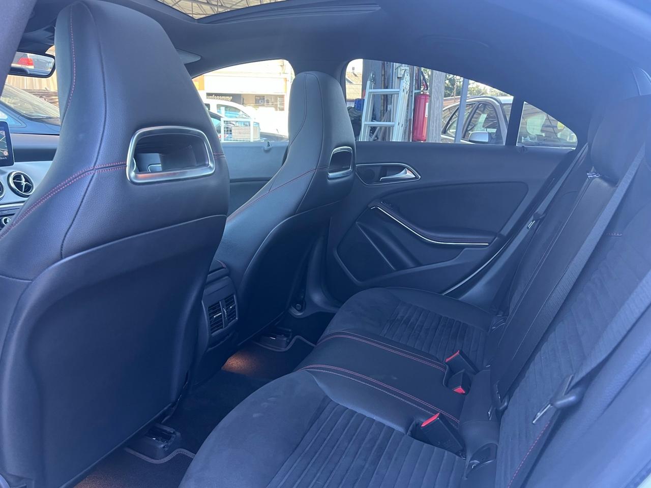 Mercedes-Benz Cla 220d 4Matic Auto Premium