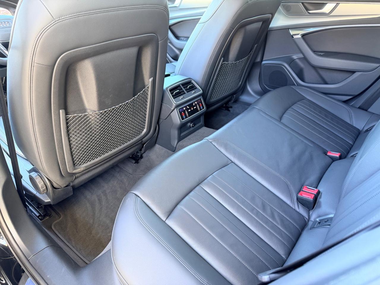 Audi A6 Avant 40 2.0 TDI quattro ultra S tronic line