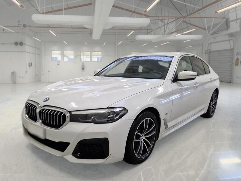 BMW 520 AUT MSPORT MH48V AUTO 4 PORTE BERLINA