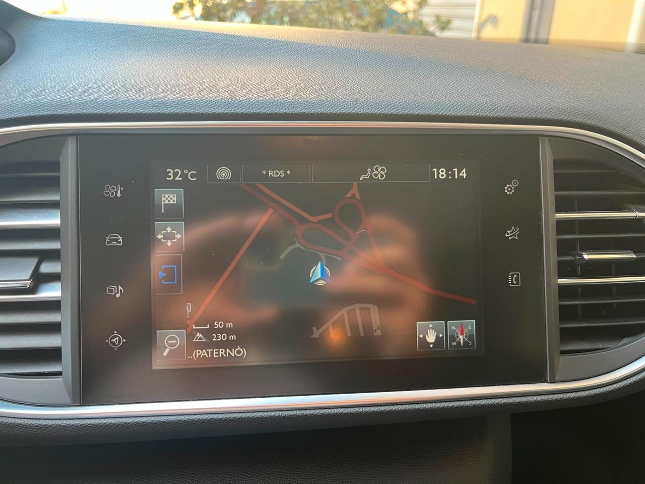 Peugeot 308 1.6 HDi 100cv Buisness