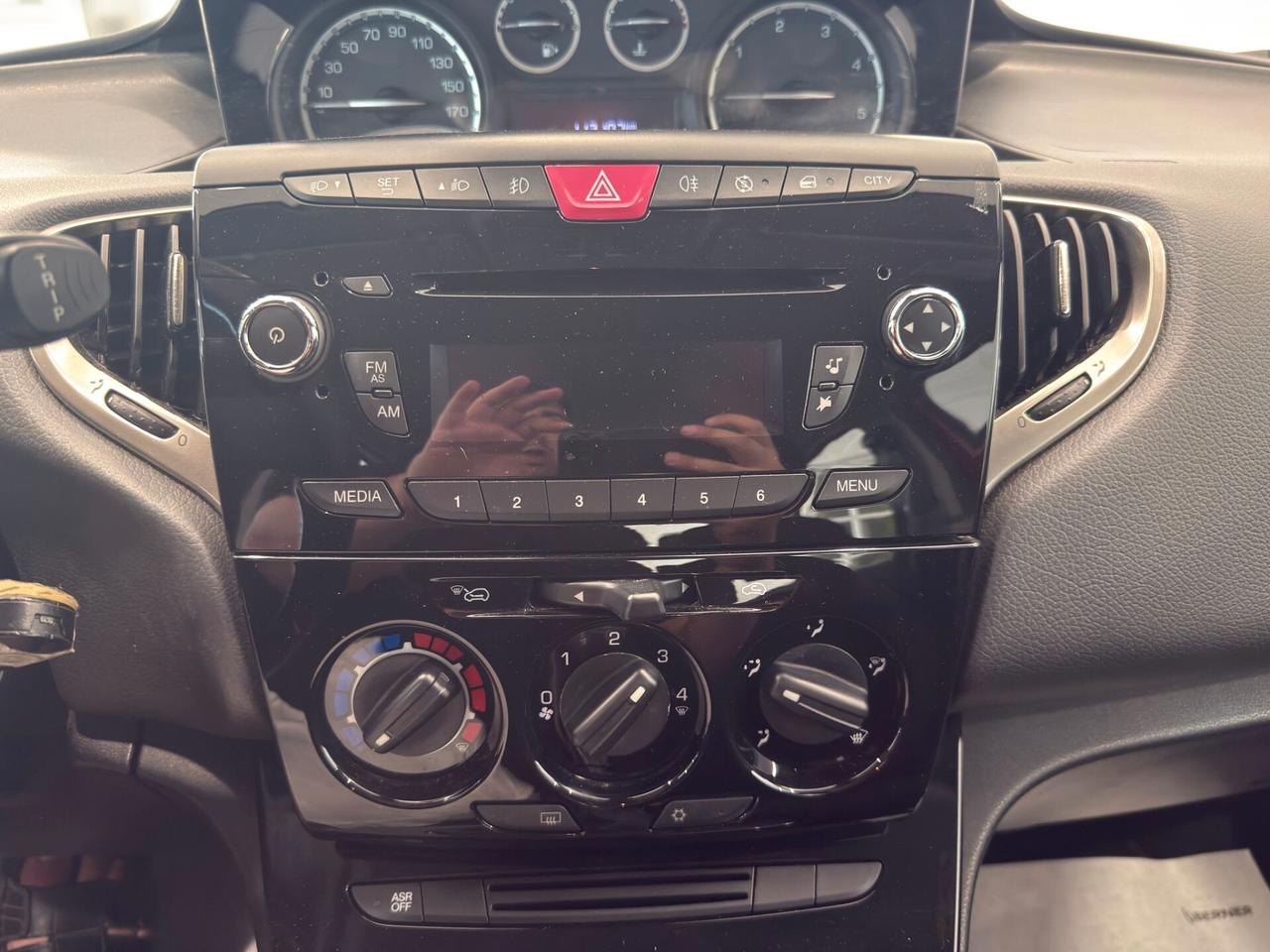 Lancia Ypsilon 1.3 MJT 16V 95 CV 5 porte S&S Gold