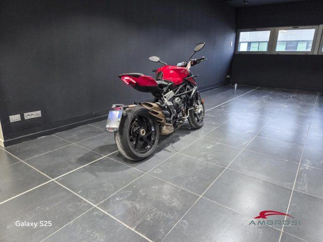 MV AGUSTA Brutale 800