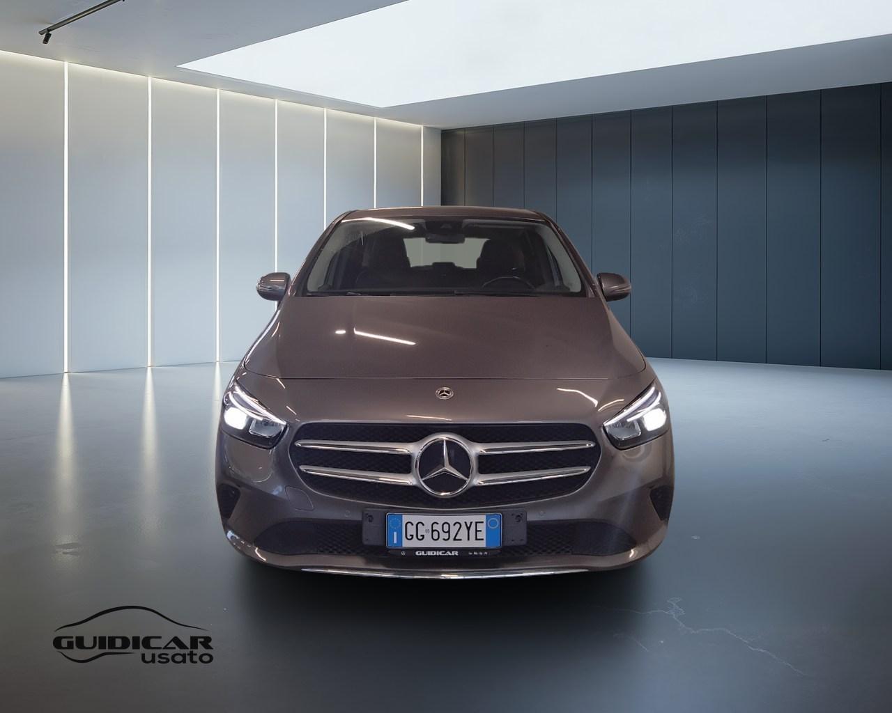 Mercedes-Benz Classe B - W247 2018 - B 200 d Sport Plus auto
