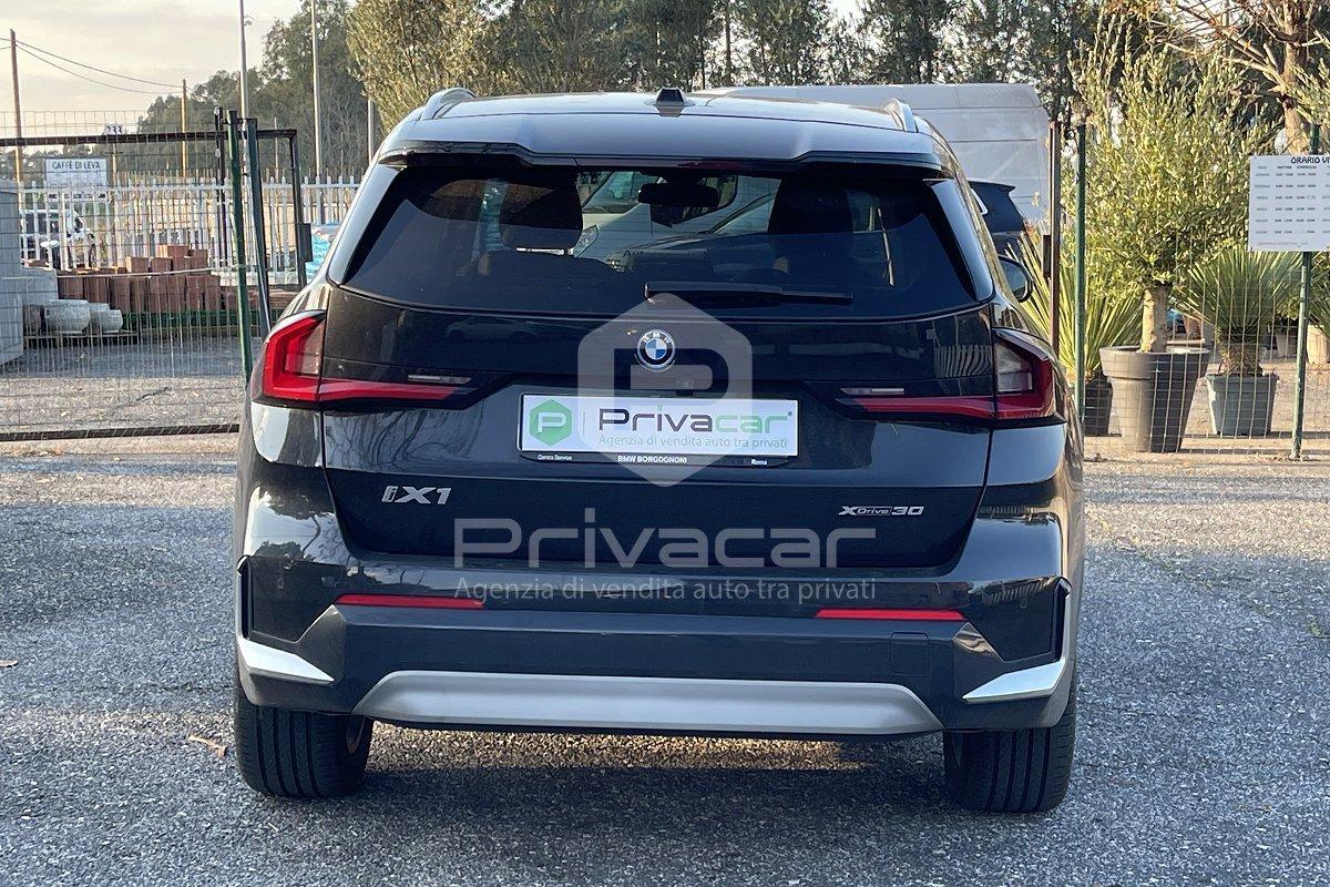 BMW iX1 xDrive 30 xLine