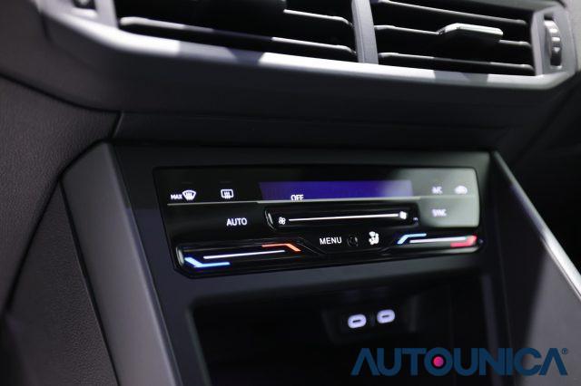 VOLKSWAGEN Taigo 1.0 TSI 115 CV R-LINE FARI LED TETTO PANORAMA