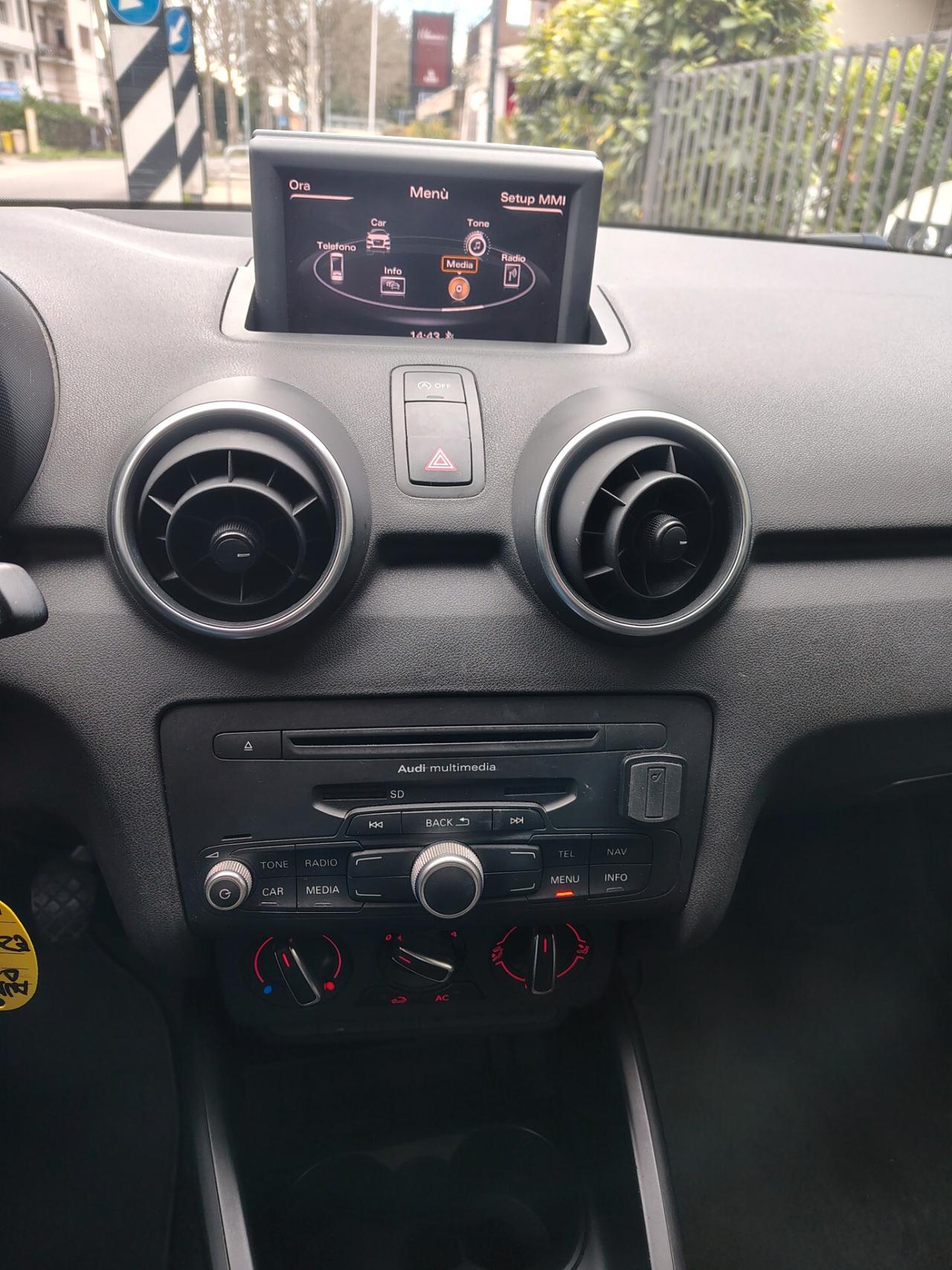 Audi A1 1.2 TFSI S line edition plus