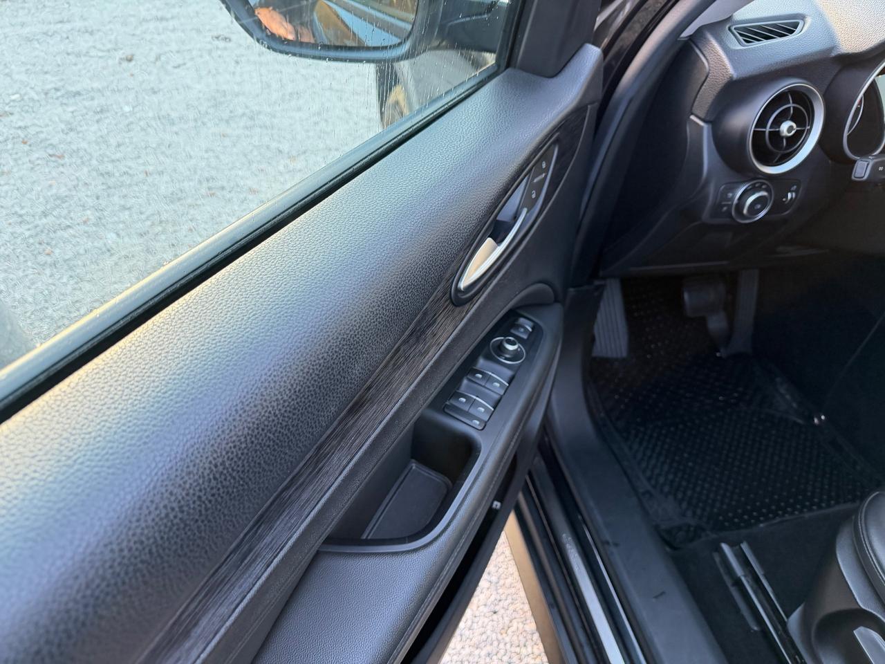 Alfa Romeo Stelvio 2.2 Turbodiesel 190 CV AT8 Q4 Business