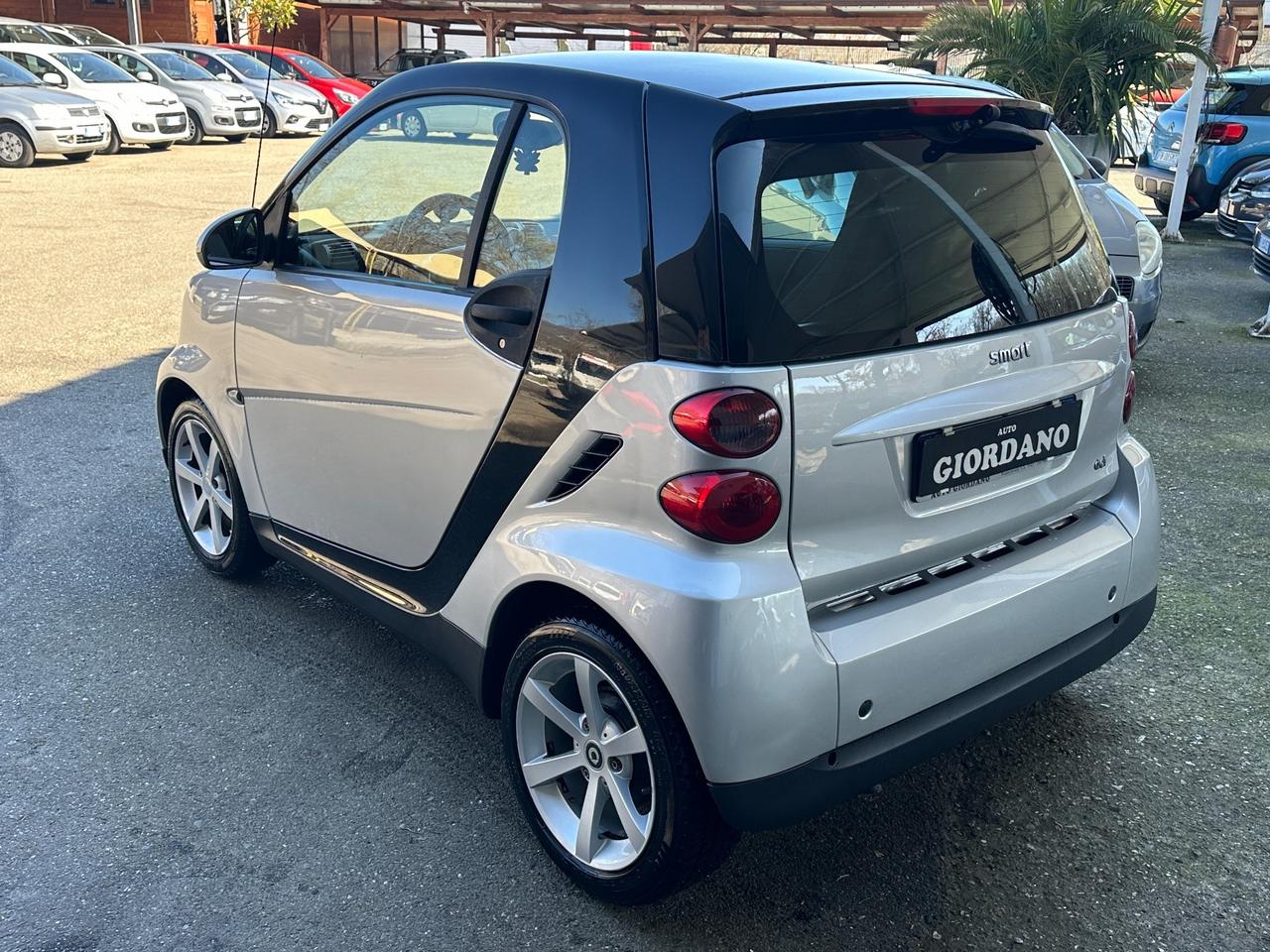 Smart 800 cdi soli 119.000 km