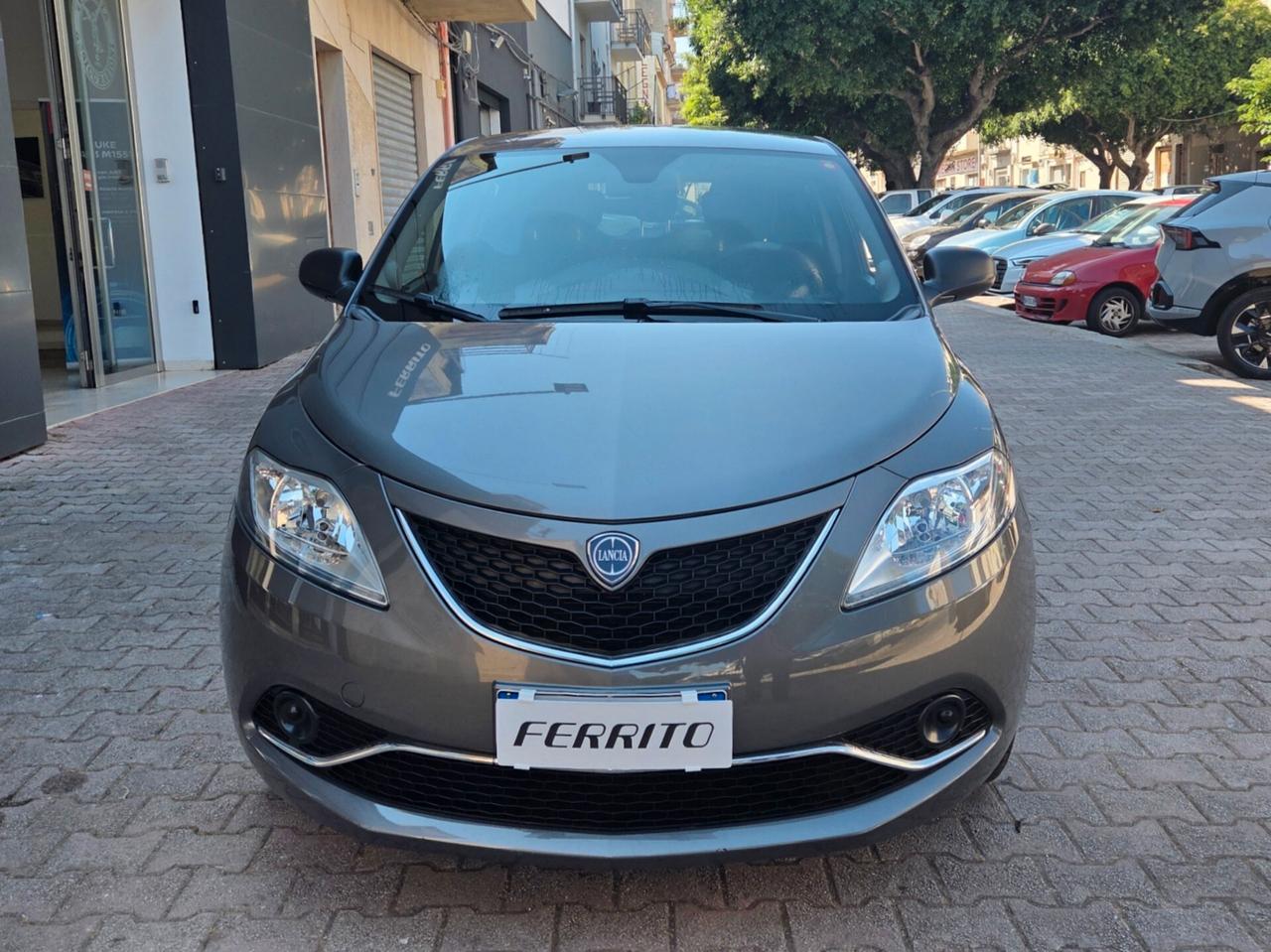 Lancia Ypsilon 1.2 Silver 17.000 KM