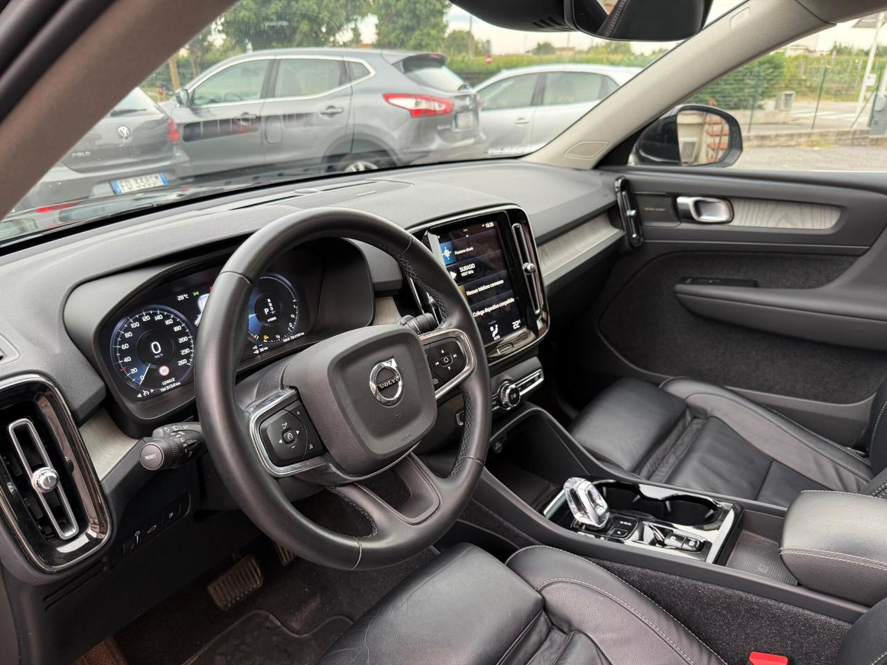 Volvo XC40 T5 Recharge Plug-in Hybrid Inscription Expression