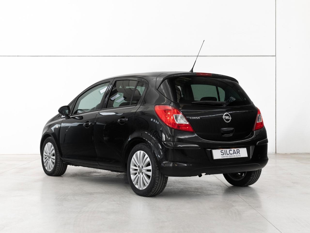 Opel Corsa 1.2 5 porte Elective