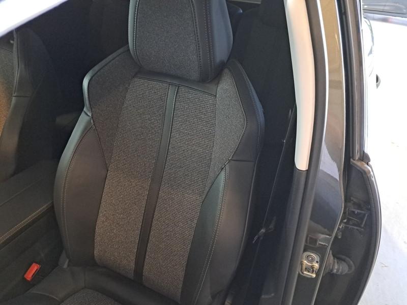 PEUGEOT 5008 BlueHDi 130 Allure EAT8 S/S aut.
