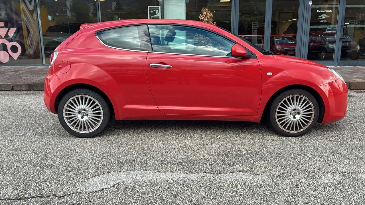 Alfa Romeo MiTo 1.4 T 120 CV Distinctive Sport Pack