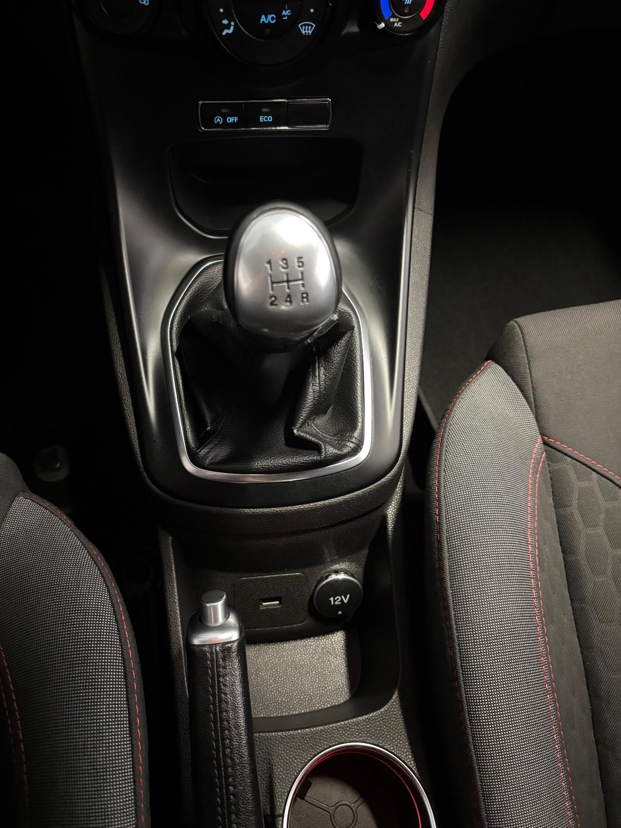 Ford Fiesta 1.0 BENZINA ST-Line