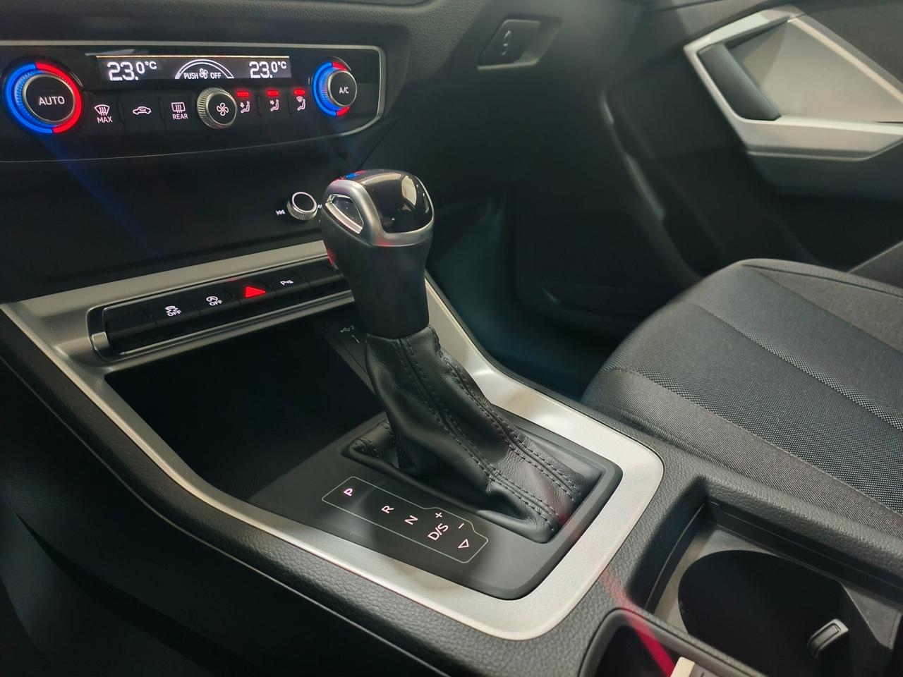 Audi Q3 35 TDI S tronic Business