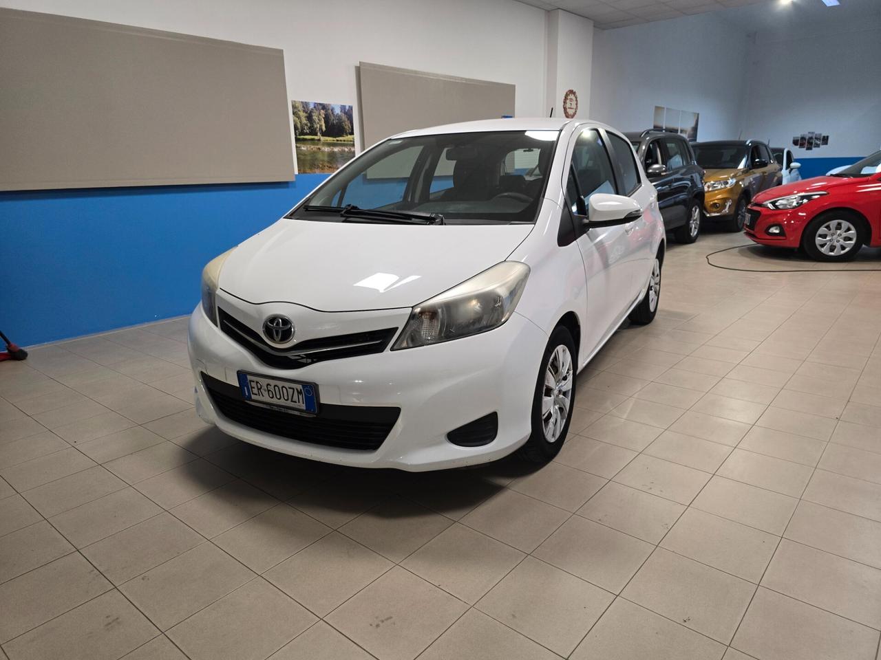 Toyota Yaris 1.0 5 porte