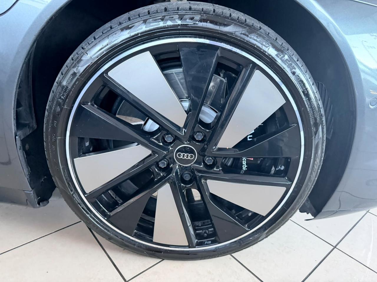 Audi E-tron GT quattro