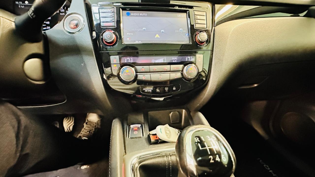 Nissan Qashqai 130CV. Tettuccio panoramico