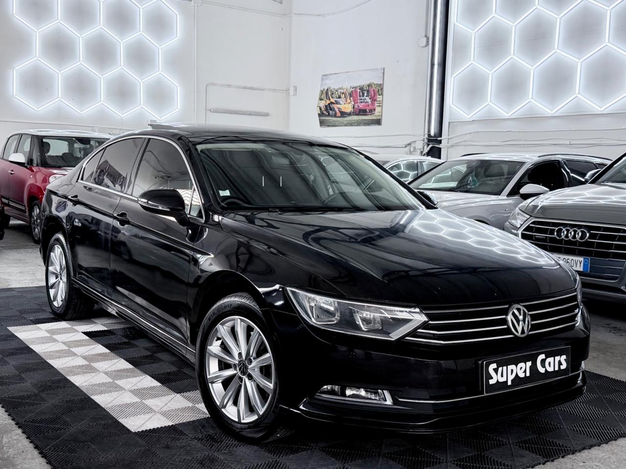 Volkswagen Passat 1.6 TDI 120CV NEOPATENTATI DSG EUR6