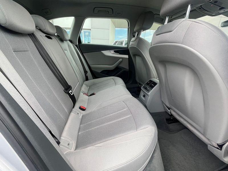 Audi A4 Avant 40 2.0 TDI 190cv Business quattro S troni Avant 40 2.0 tdi Business quattro 190cv s-tronic