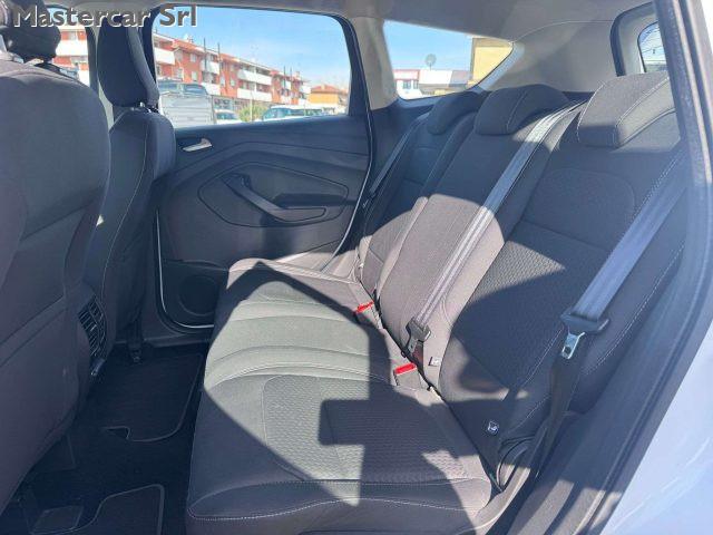 FORD Kuga 1.5 TDCi 120CV AUTOM S&S Business TG : FR704FJ