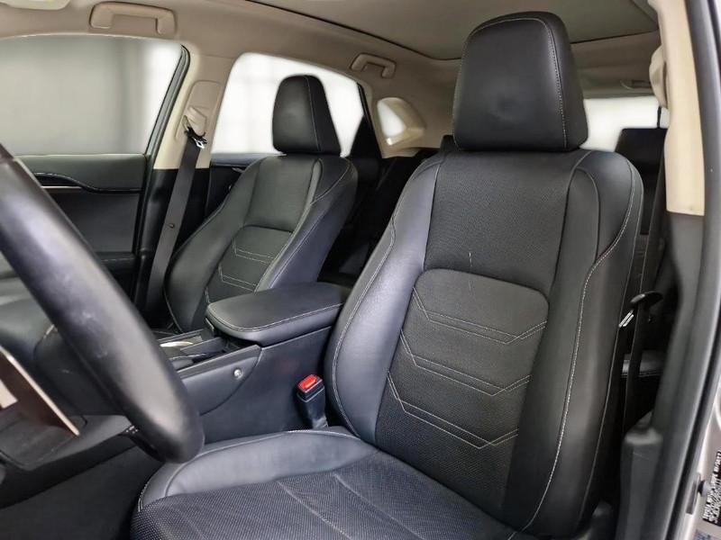 LEXUS NX 300h Hybrid Luxury 4WD Autom.