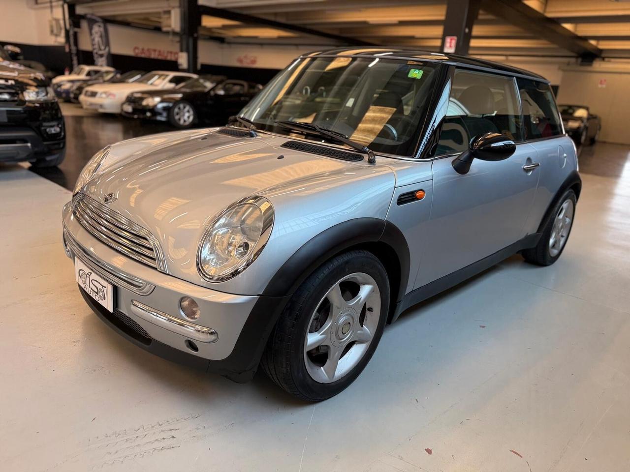 Mini Cooper 1.6 16V asi