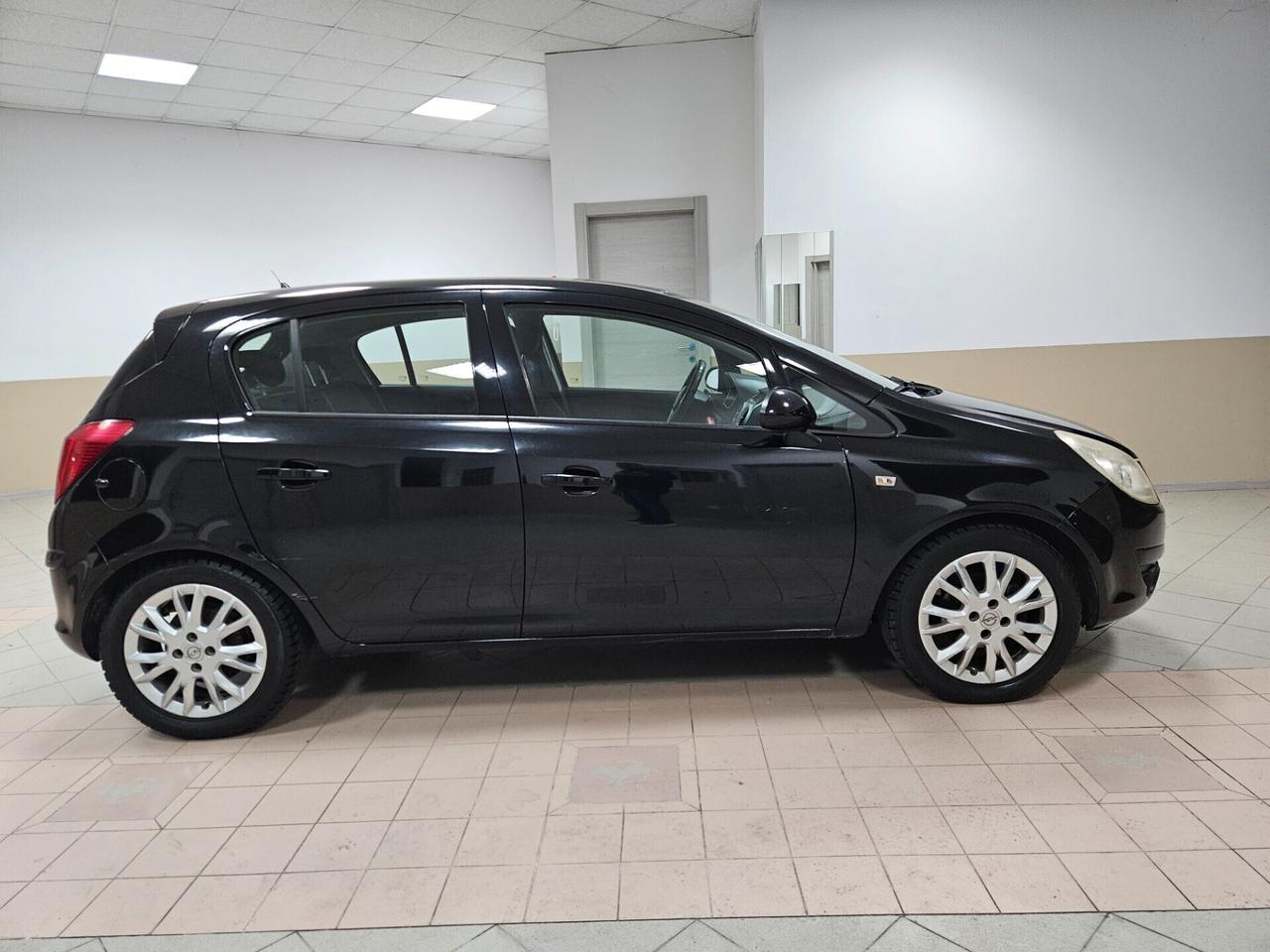 Opel Corsa 1.2 5 porte Enjoy