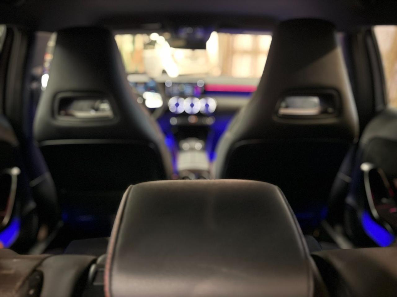 MERCEDES-BENZ A 250 Automatic Premium UniPro Mbux Ambient Light