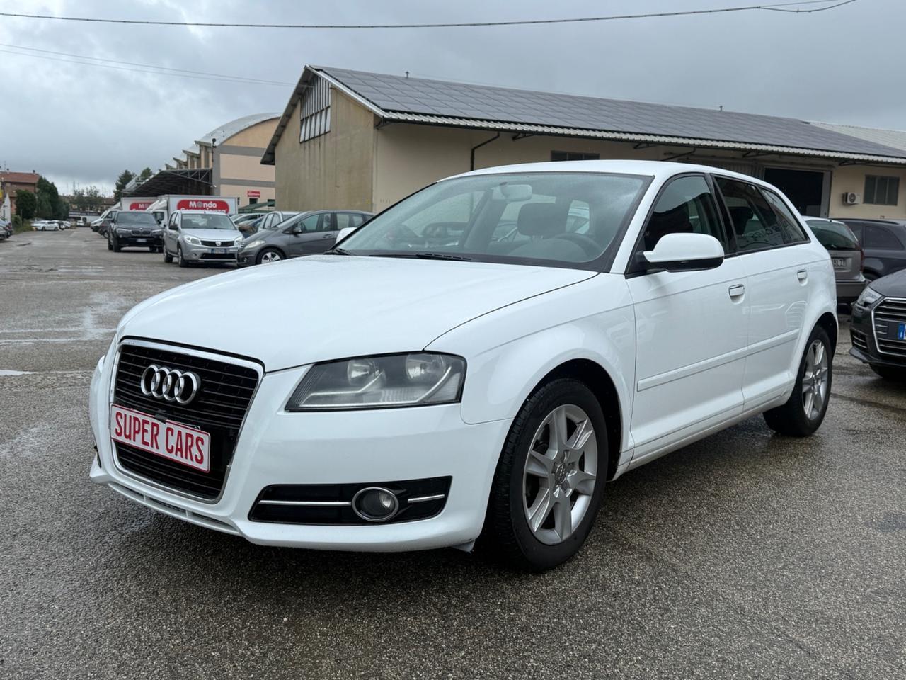 Audi A3 SPB 1.6TDI 105CV Attraction 5Porte EURO5