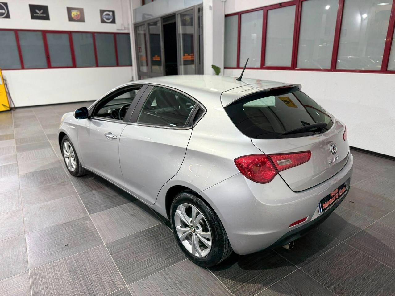 Alfa Romeo Giulietta 1.6 Mjt 105cv Distinctive 2011