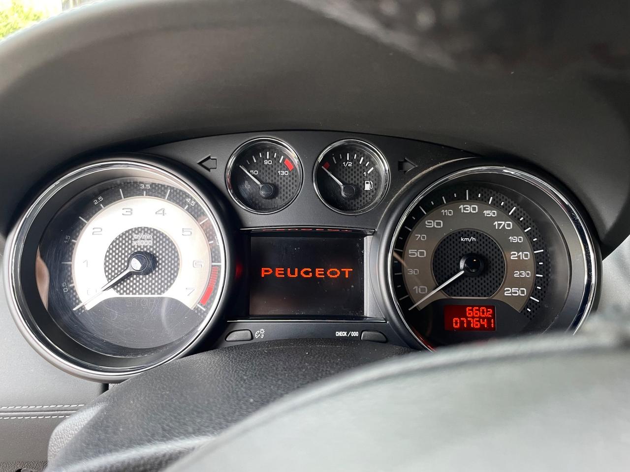 Peugeot RCZ 1.6 THP 200CV *SOLO 77000 KM*
