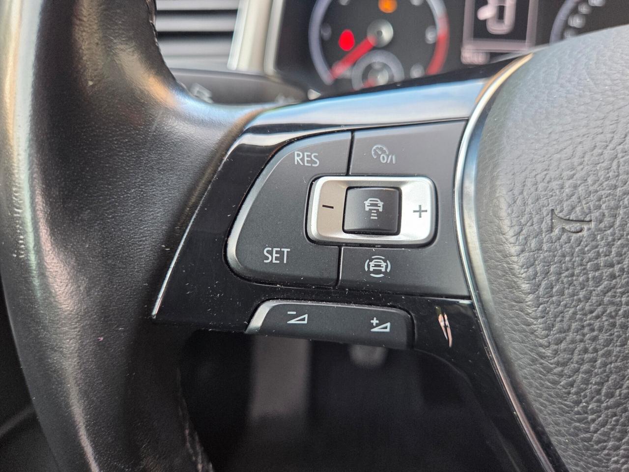Volkswagen T-Roc 1.6 TDI SCR Business Navi