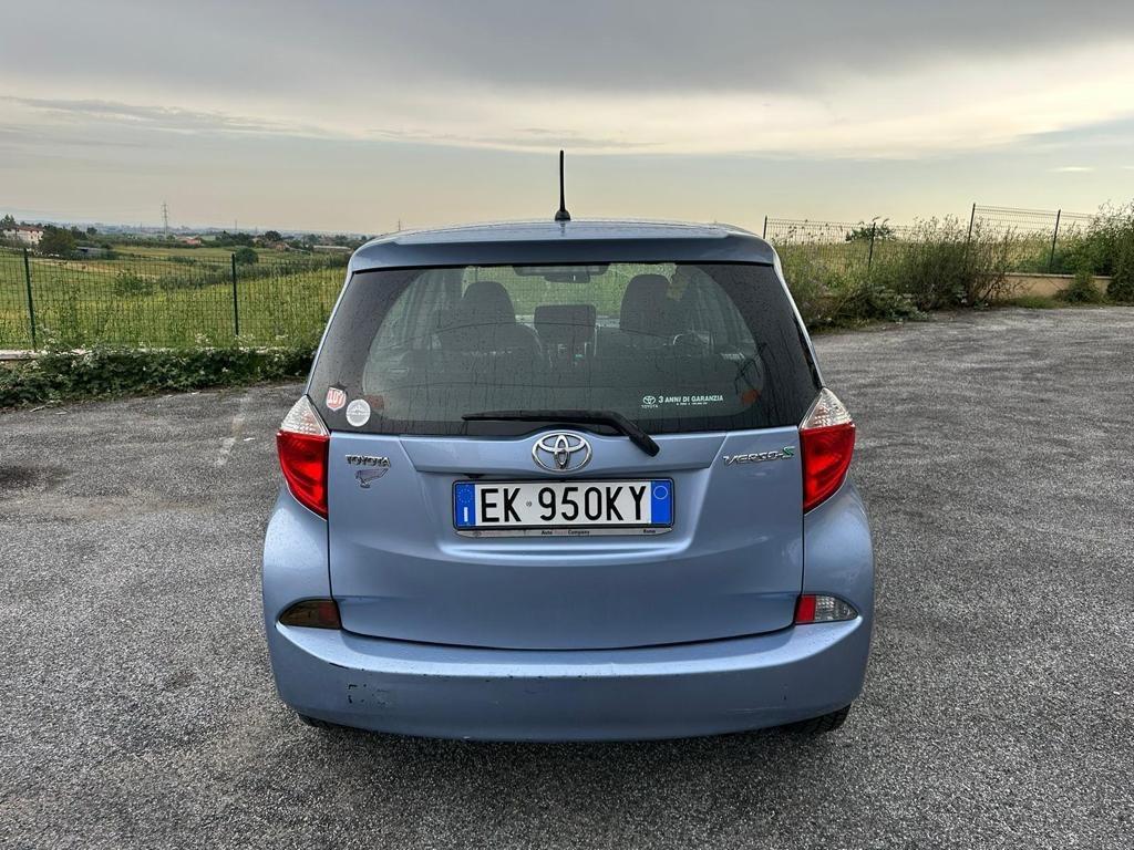 Toyota Verso-S 1.3 MT Active