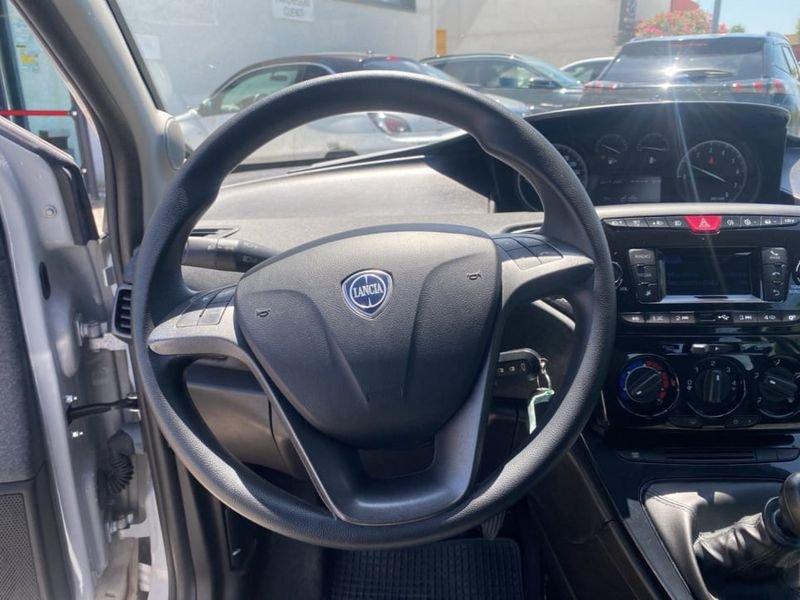 Lancia Ypsilon 1.0 HYBRID GOLD S&S 70CV