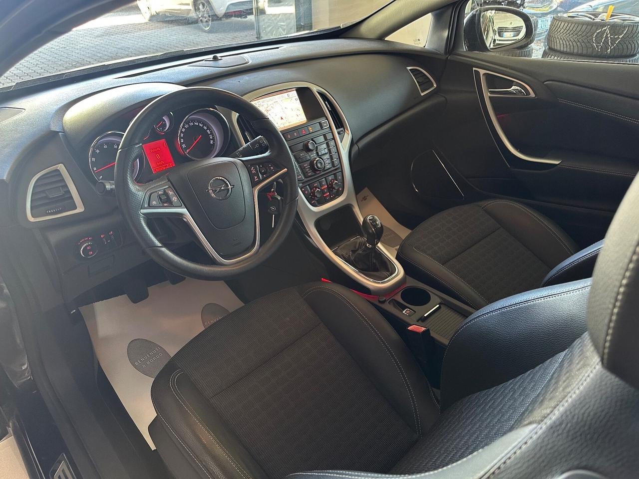 Opel Astra GTC 1.6 Turbo 180CV 3 porte Cosmo S