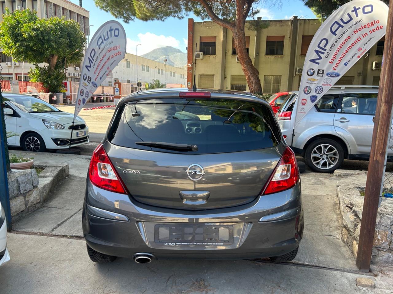 Opel Corsa 1.4 16V 5 porte Elective